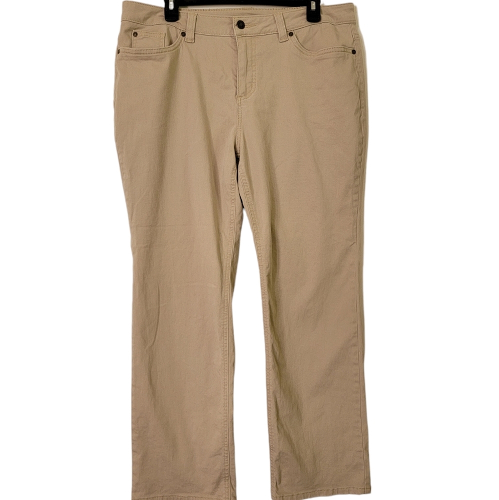 Croft & Barrow classic fit khaki pants